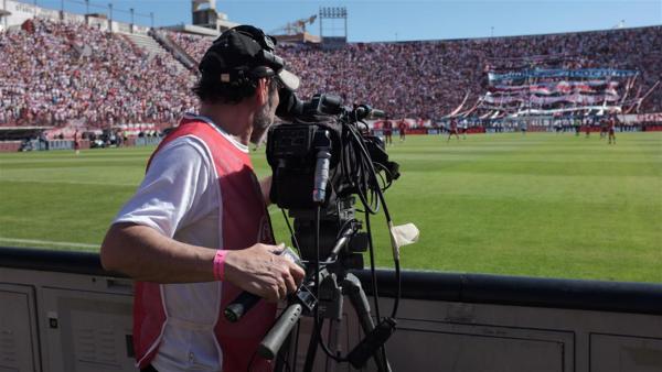 #FútbolBoliviano Partidos que no tengan #rating no serán transmitidos por TV atb.com.bo/seccion/deport…