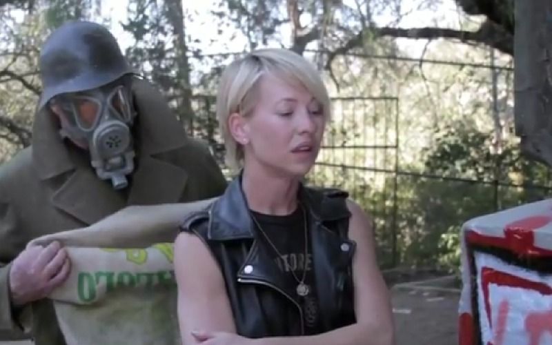 allhorror_com's tweet photo. Our #AllHorror Indie Beat review of #AnHourToKill (2018). This low-budget framed anthology #horror #movie will remind you of #Tarantino and #Troma... slightly, but it has plenty of fun surprises none the less!

https://t.co/RMUrUtbIkB https://t.co/9vyNBLQIOY