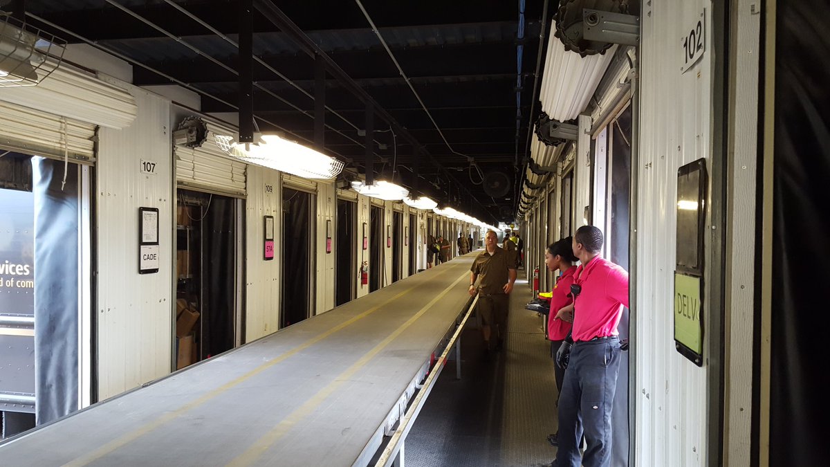 Team Willowbrook ready to "Tackle Tuesday" with Perfect Service.
#willowbrookstrong