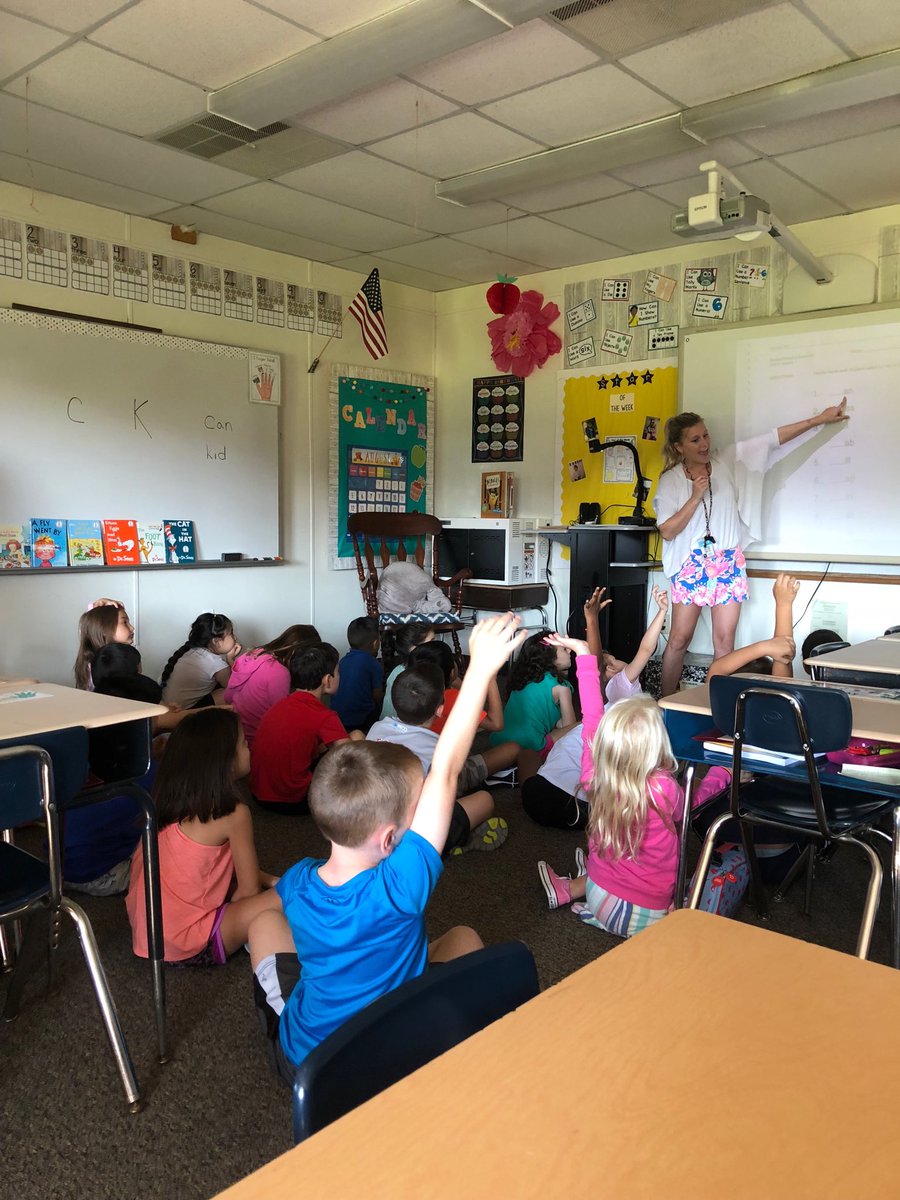 WTE750's tweet image. @WTE_Mrs_Demi Your students had their “mitts up” and were ready for the curve balls and fastballs you sent their way! #routinebuilding #teamWTE