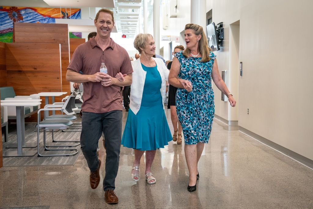 CNMsuncats's tweet photo. We recently celebrated the dedication and grand opening of the Richard R. Barr Hall at CNM's Montoya Campus.
Here's a quick peek at the ceremony + tour - we're excited for it to fill up with students as the Fall semester kicks off=)
#CNM #ABQ #ThePathUp #HigherEducation https://t.co/Q9yY5A2u5n