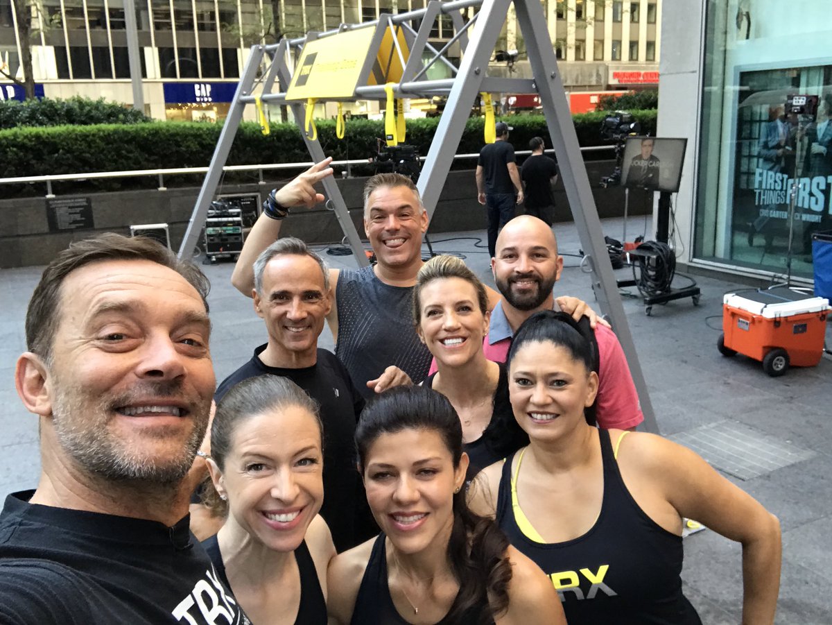 randyhetrick's tweet image. A little behind the scenes action from our TRX demonstration on @foxandfriends in NYC this morning 😎 If you missed it live, I’ll make sure and share the clip once it’s posted. #Made2Move #WeAreTRX #FoxandFriends