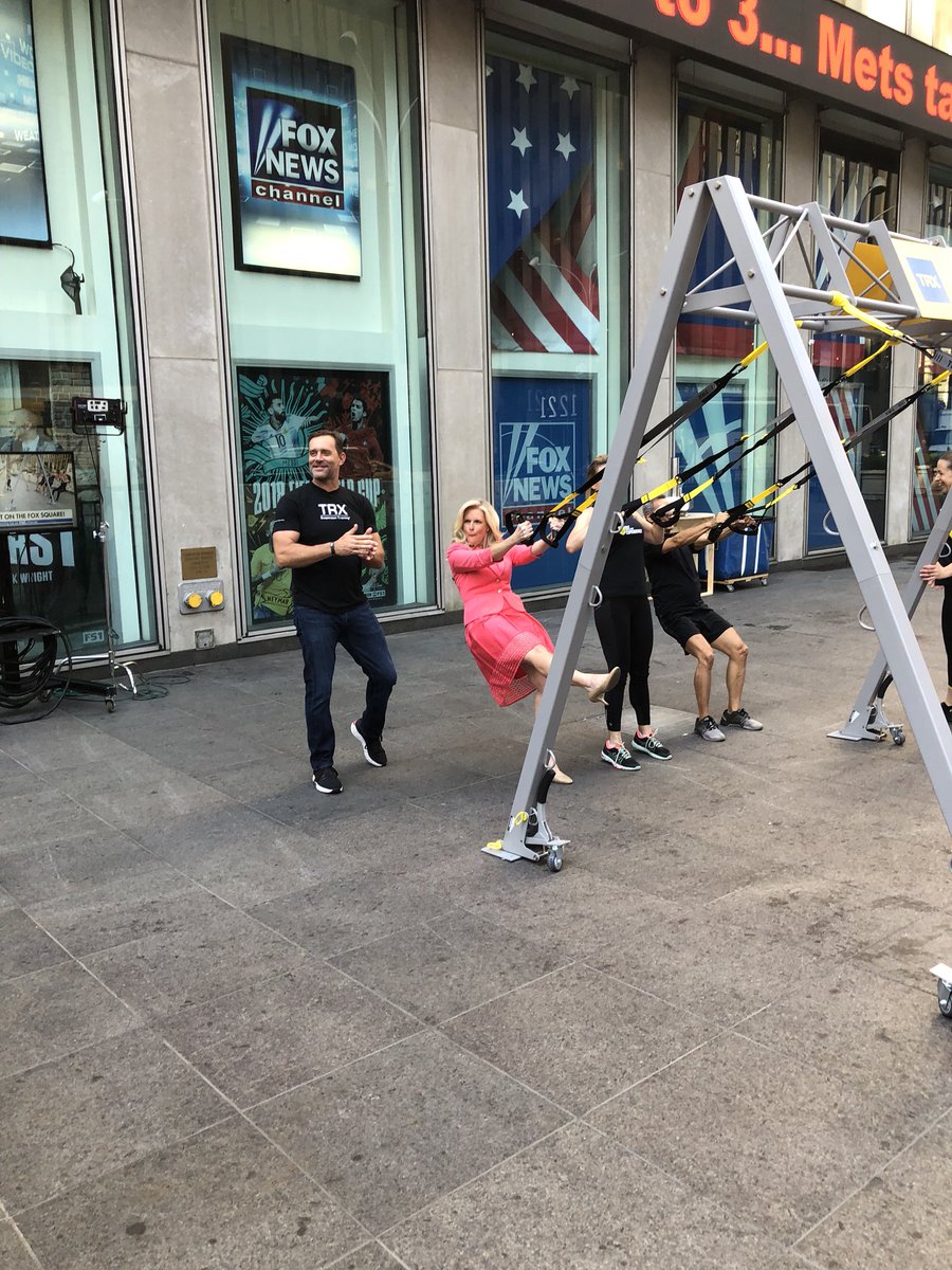 randyhetrick's tweet image. A little behind the scenes action from our TRX demonstration on @foxandfriends in NYC this morning 😎 If you missed it live, I’ll make sure and share the clip once it’s posted. #Made2Move #WeAreTRX #FoxandFriends