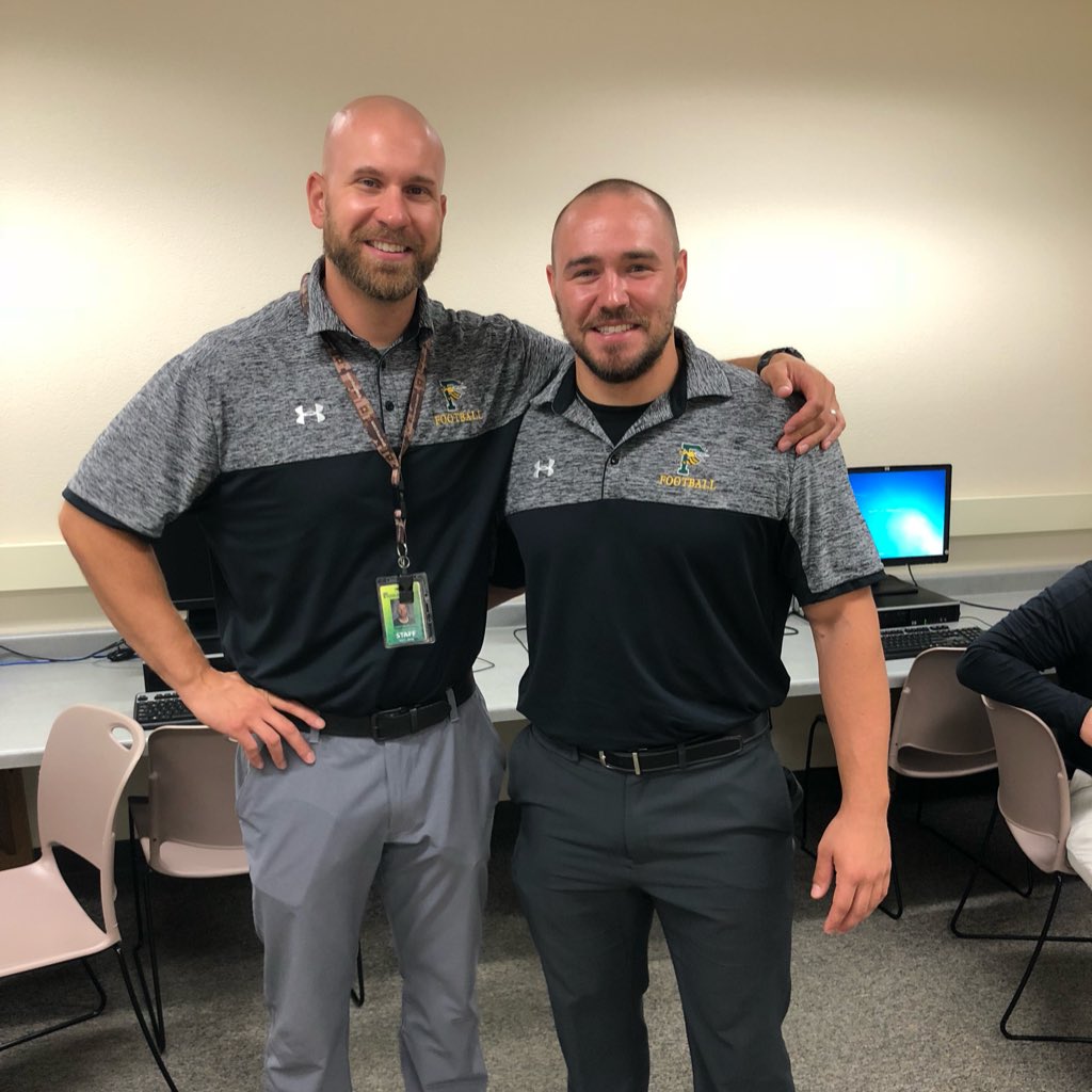 PHSBoockmeier's tweet photo. When you and Coach Larsen accidentally match on the first day. At least we look good!!!! #HappyFirstDay https://t.co/eFFl6pwTsv