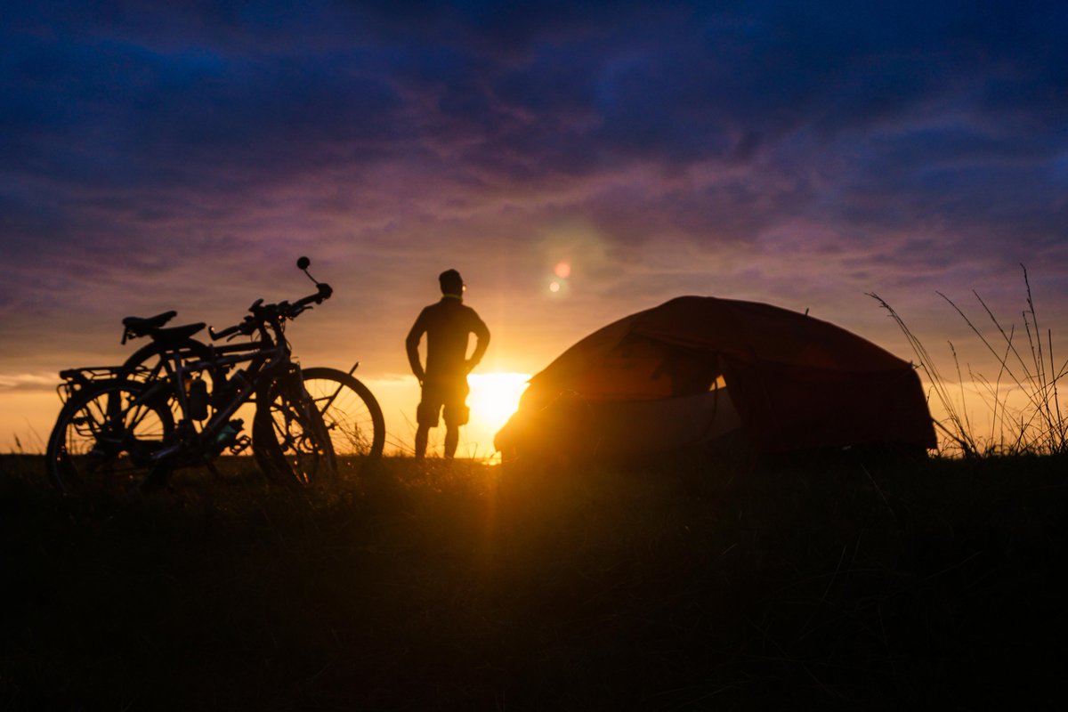 worldbiking's tweet photo. Checking out one of our last sunsets in Sweden! Time to cycle south. https://t.co/PvUrXXhKNY