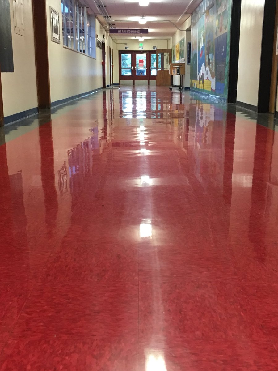 brookwoodbobcat's tweet photo. Brookwood Students.... we are ready and waiting for you! #firstdayofschool #BobcatPRIDE #HSDchat https://t.co/OQNAsoloqB