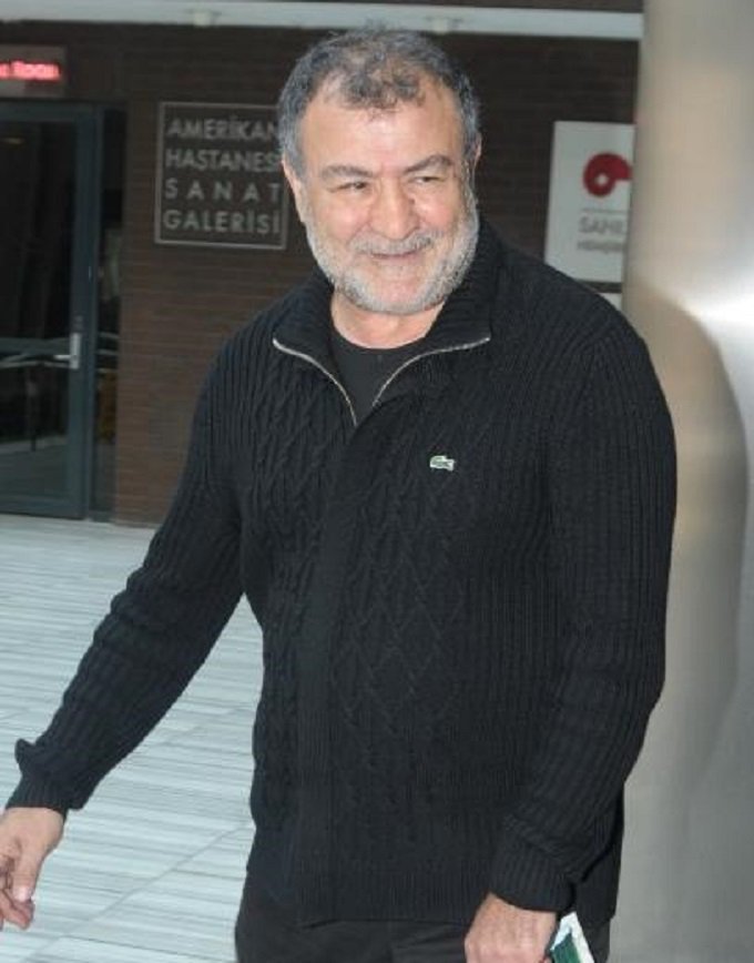 Kenan Işık uyandı. "Fenerbahçe Şampiyon oldu mu"? diye sordu hayır dedik geri uyudu..