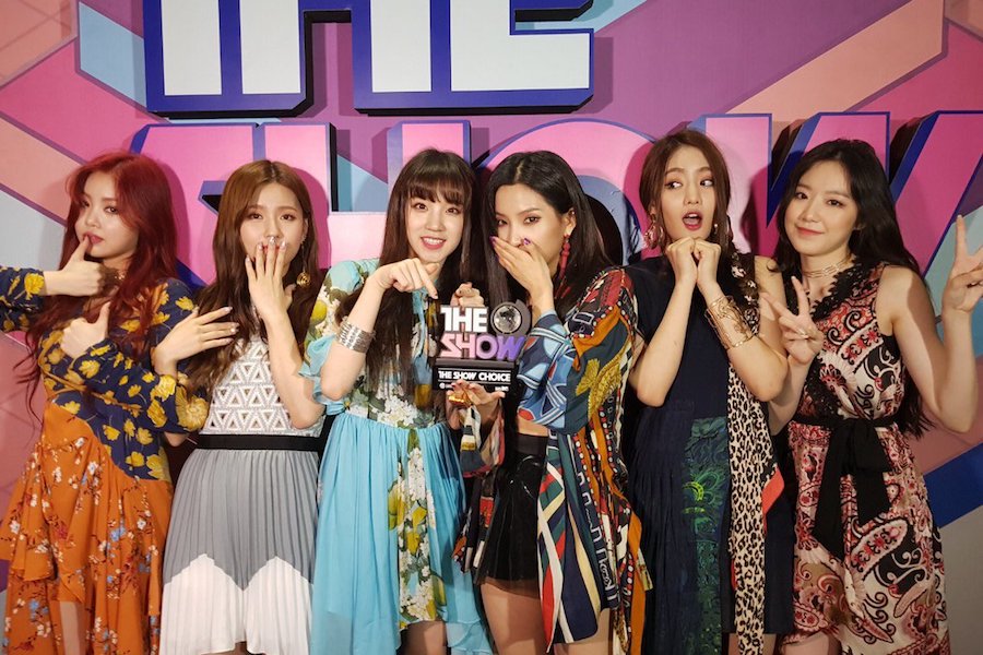 soompi's tweet photo. WATCH: #G_I_DLE Grabs #HANN2ndWin On "The Show" https://t.co/b9SxUaF4FD https://t.co/zIGSSupxqU