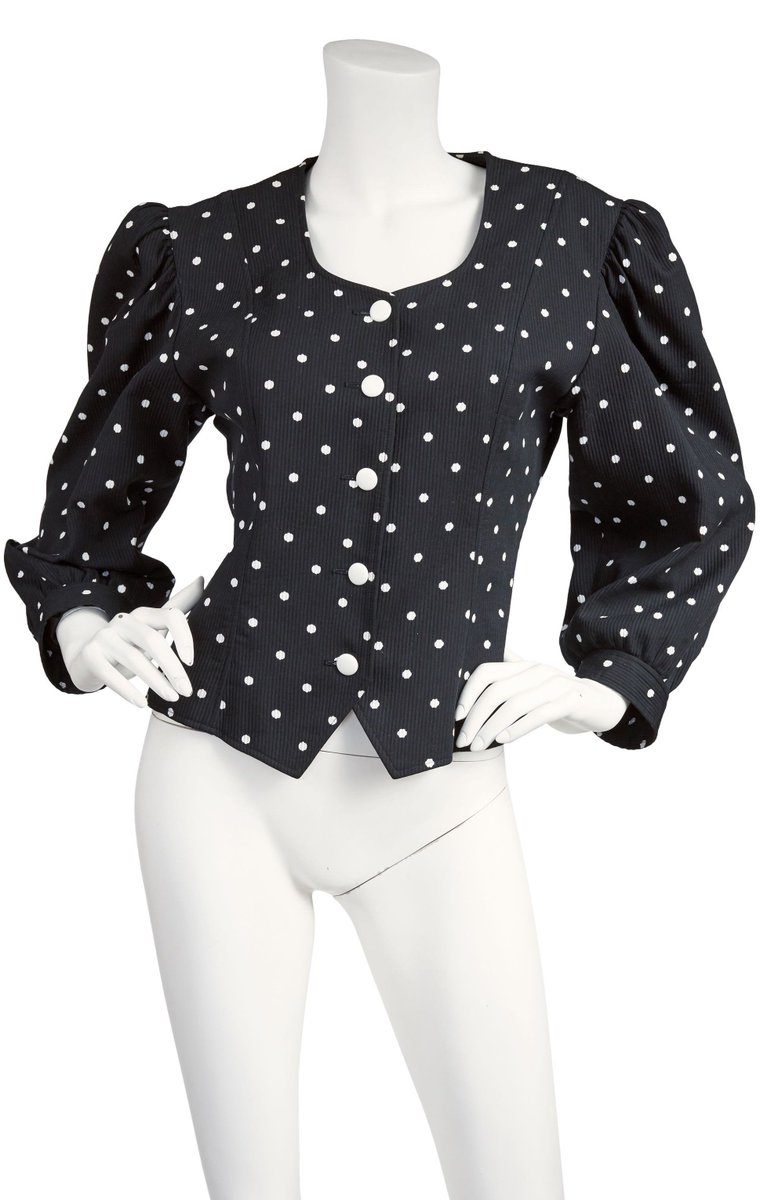 FeatherstoneV's tweet photo. New! #GuyLaroche1980s Black &amp; White Polka-Dot Jacket: https://t.co/nDcqcVcavD #vintagefashion #vintageclothing #womensfashion #designervintage https://t.co/5afOOd7Xcn