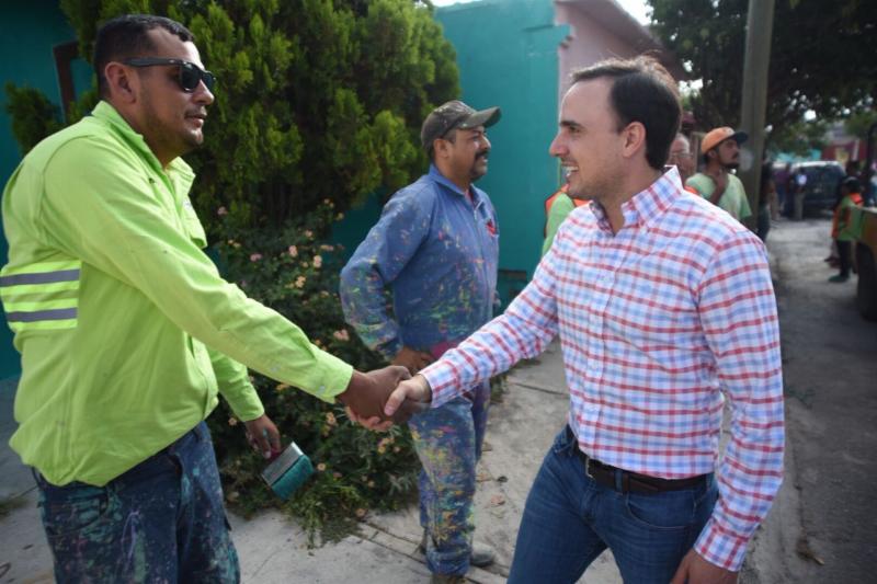 AjuaaNoticiasMx's tweet photo. Más de mil 800 fachadas multicolor en Saltillo. https://t.co/YSl2oMCbga
#Coahuila #saltillo #Saltillomulticolor @SaltilloGob @manolojim @TodosXSaltillo @sprimariosalt @mrikelme https://t.co/BjiUn1zQ0U