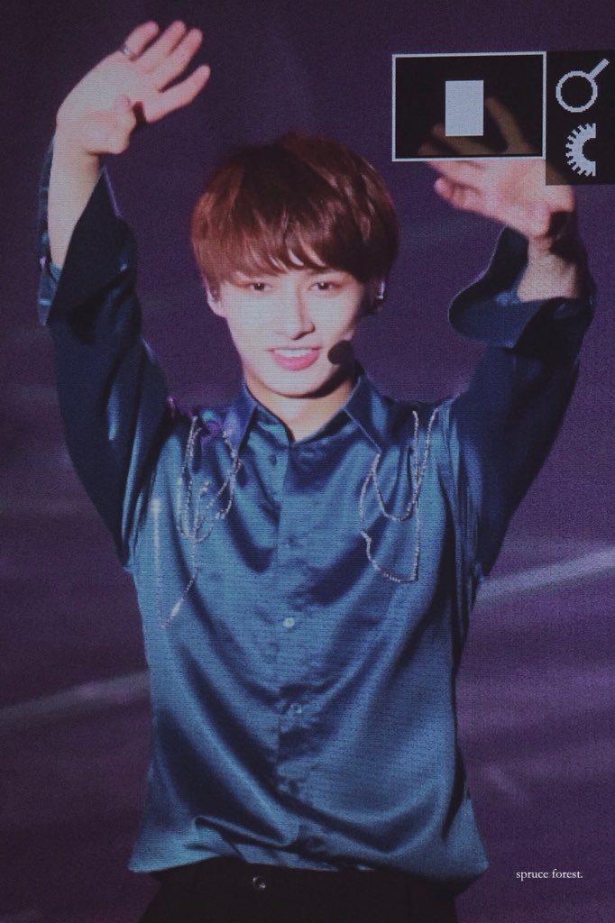 180904

#준 #문준휘 #文俊辉 #JUN #세븐틴 #SEVENTEEN