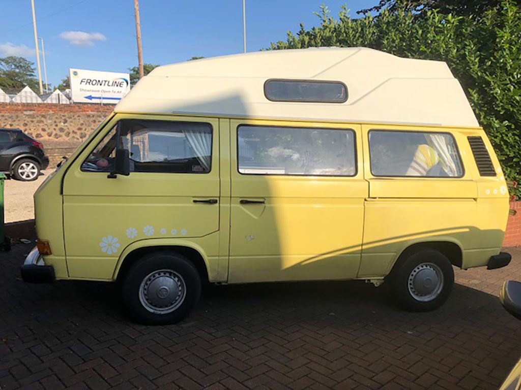 vwcampercrazy's tweet photo. VW T25 Camper for sale £6,995: https://t.co/P5xUr20N0x https://t.co/EjPeFBAIuf