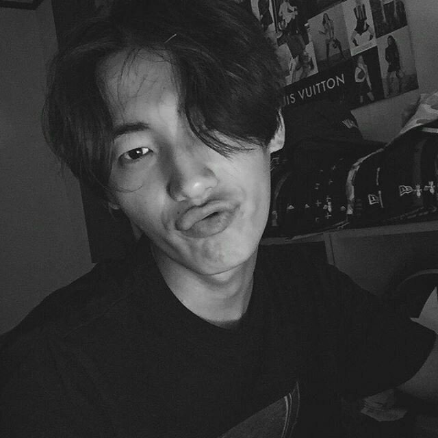 romeogbs's tweet photo. #FotoProfilBaru https://t.co/QkAj49BAH6