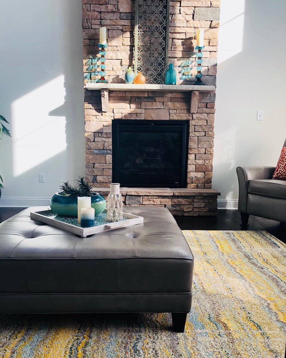 SuperAreaRugs's tweet photo. Letting those last rays of summer sun shine in. ☀️
•
Up to 65 different shades made up of heat set polypropylene make the Kaleidoscope 5992Y Area Rug by @OrientalWeaver durable while adding a touch of brightness to any home!
•
Get yours today at https://t.co/23H7897YLa! #Rug https://t.co/PkPfF3WBoF
