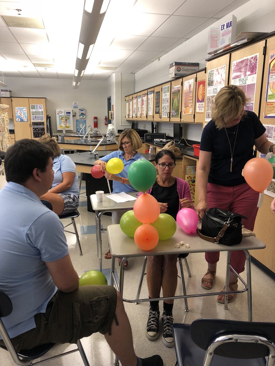 AP_TMason's tweet photo. We are Robbinsville Ready! Building Community with Balloon Towers today! #robbinsvillek12 #resilient #collaborative #innovativethinker  #effectivecommunicator #involvedcitizen #emotionallyintelligent  #selfdirected https://t.co/l2NACwIRMn