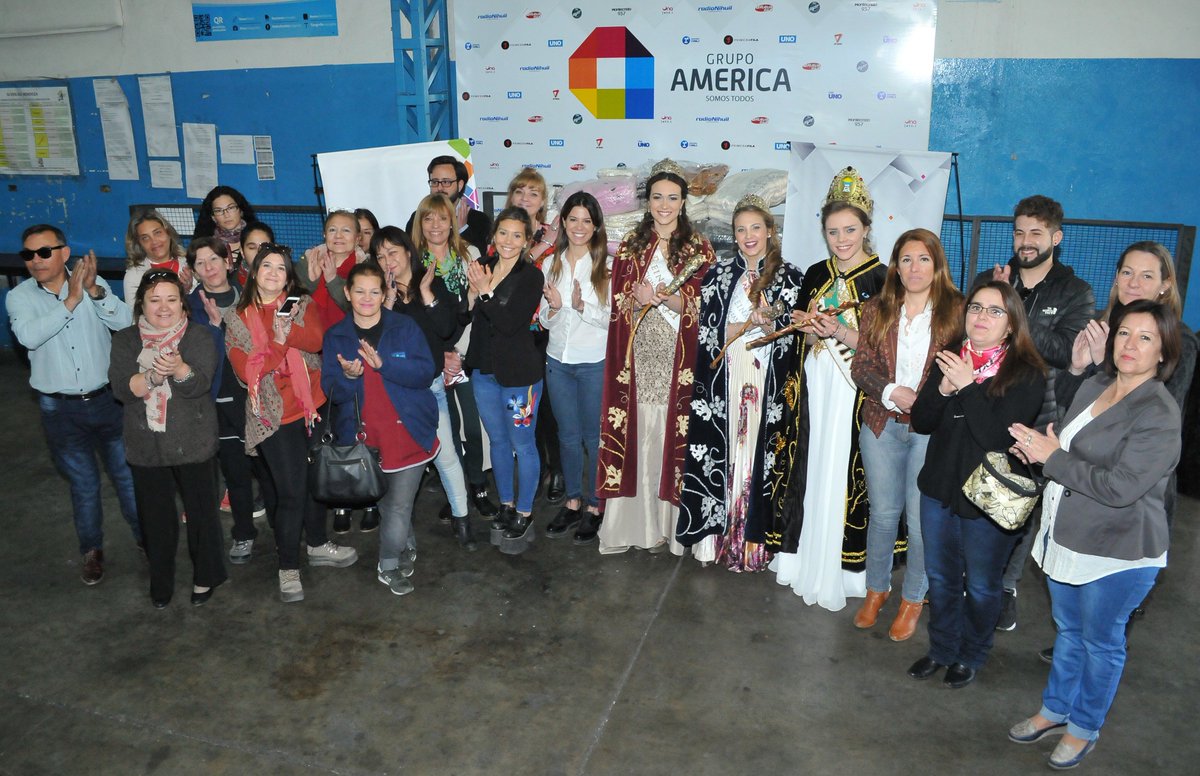 Diversas instituciones de la #provincia fueron beneficiadas con la donación del Ministerio de Desarrollo Social de Argentina. ¡Gracias <a href="/VickyAbihaggle/">Victoria Abihaggle</a> por acompañarnos! <a href="/danielevila/">Daniel E. Vila</a> <a href="/PamelaDav/">Pame</a> <a href="/BarbiV/">Barbarita Vila</a>