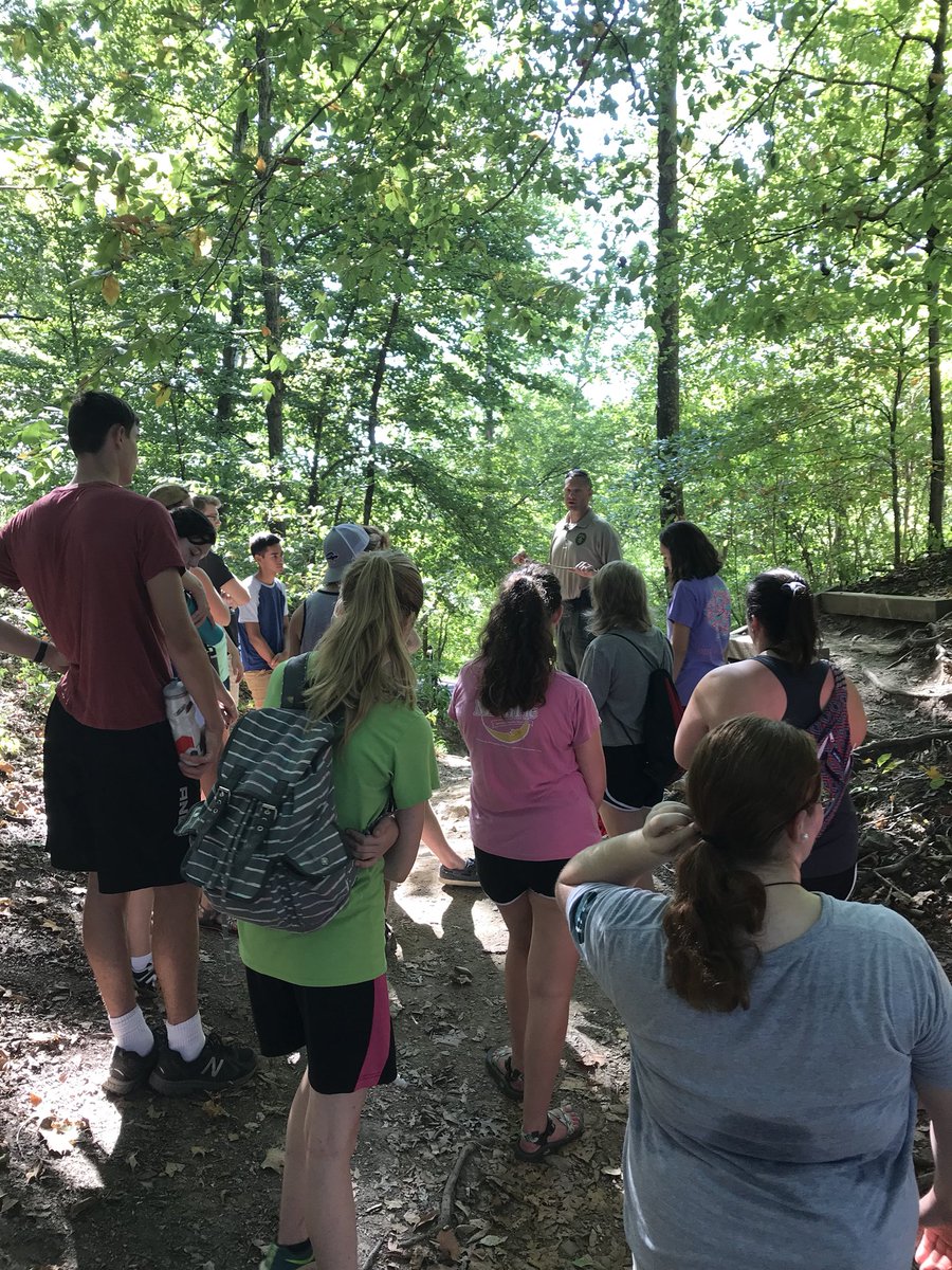 CheathamCoExt's tweet photo. Youth Leadership Cheatham County is enjoying the local tourism tour today. Starting the morning with some hiking! https://t.co/3ci3aeO0bh