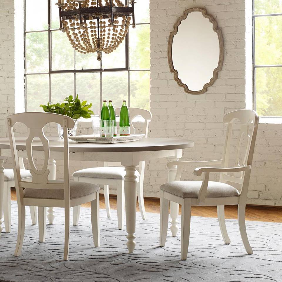 Broyhill Furniture tweet media