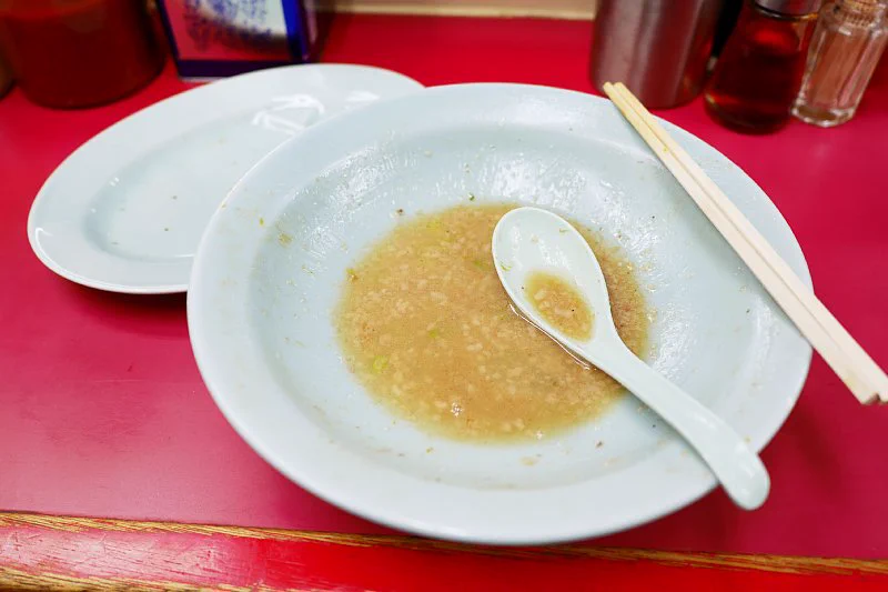 味玉炸裂ｗｗｗ　夜中に食べるラーメンっておいしいよね？