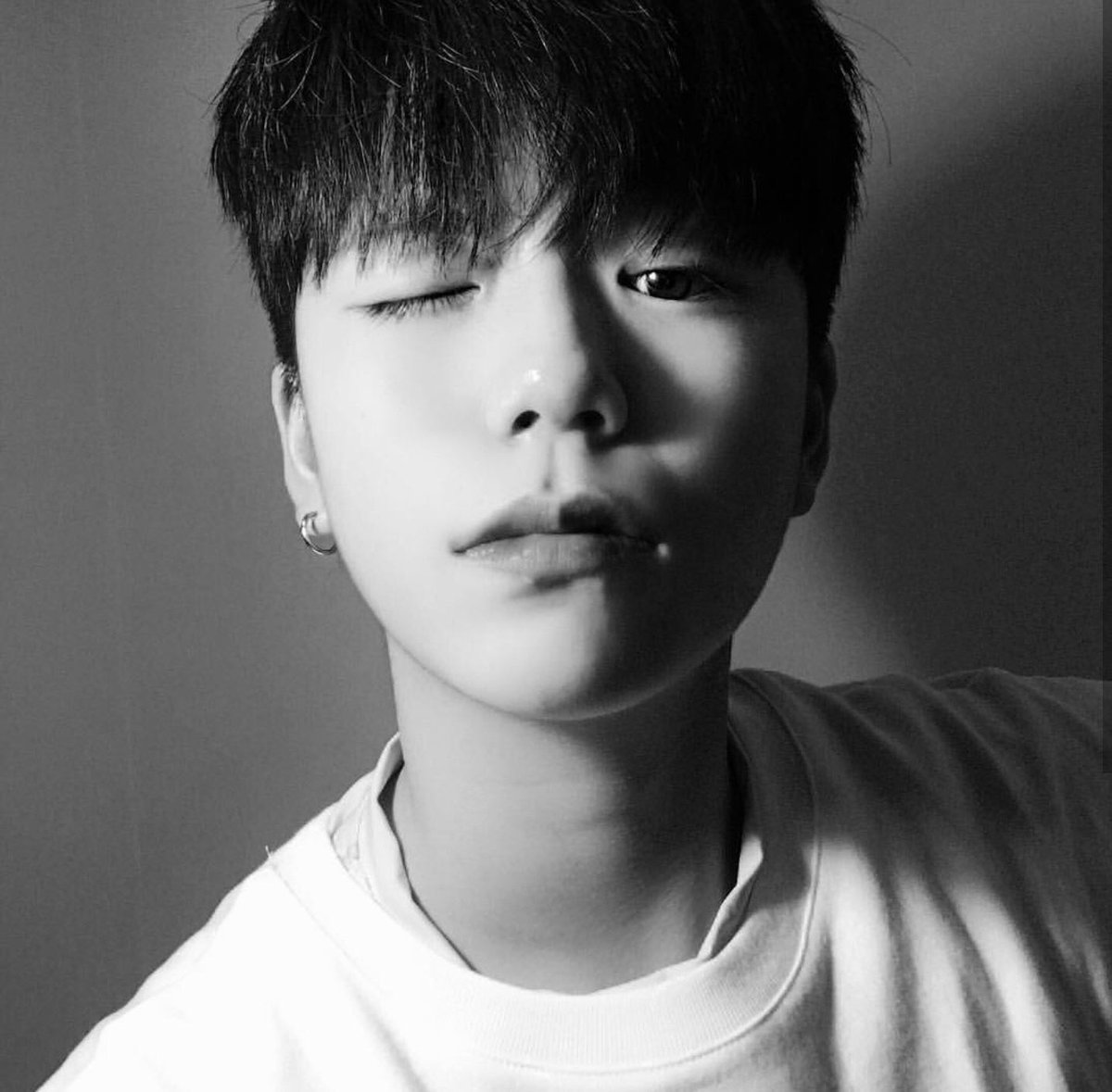 krpsceau's tweet photo. ⠀

◜ 𝙣𝙤𝙪𝙫𝙚𝙖𝙪 𝙤𝙢𝙚𝙜𝙖;
⠀                      ⤷ @xhwangyun

                    #⃞newpawsceau
  ⠀
◌ ω┊Hwang Yungyeong  aramıza katılmıştır.
      Takip listenize eklemeyi unutmayınız!

⠀ https://t.co/miuiMqDk0p