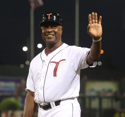 Happy Birthday to Royals Hall of Famer and our very own 1st base coach, Frank White (  