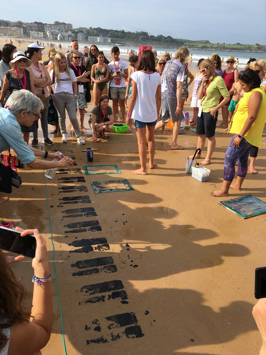 printfestscot's tweet photo. It’s all happening at IMPACT 10 today. @davidfaithfull is down the beach in Santander, screenprint squid ink onto the sand. Big crowds and it’s working ! @Impact10tweets #impact10 #prinmaking https://t.co/G2shZjOKX0