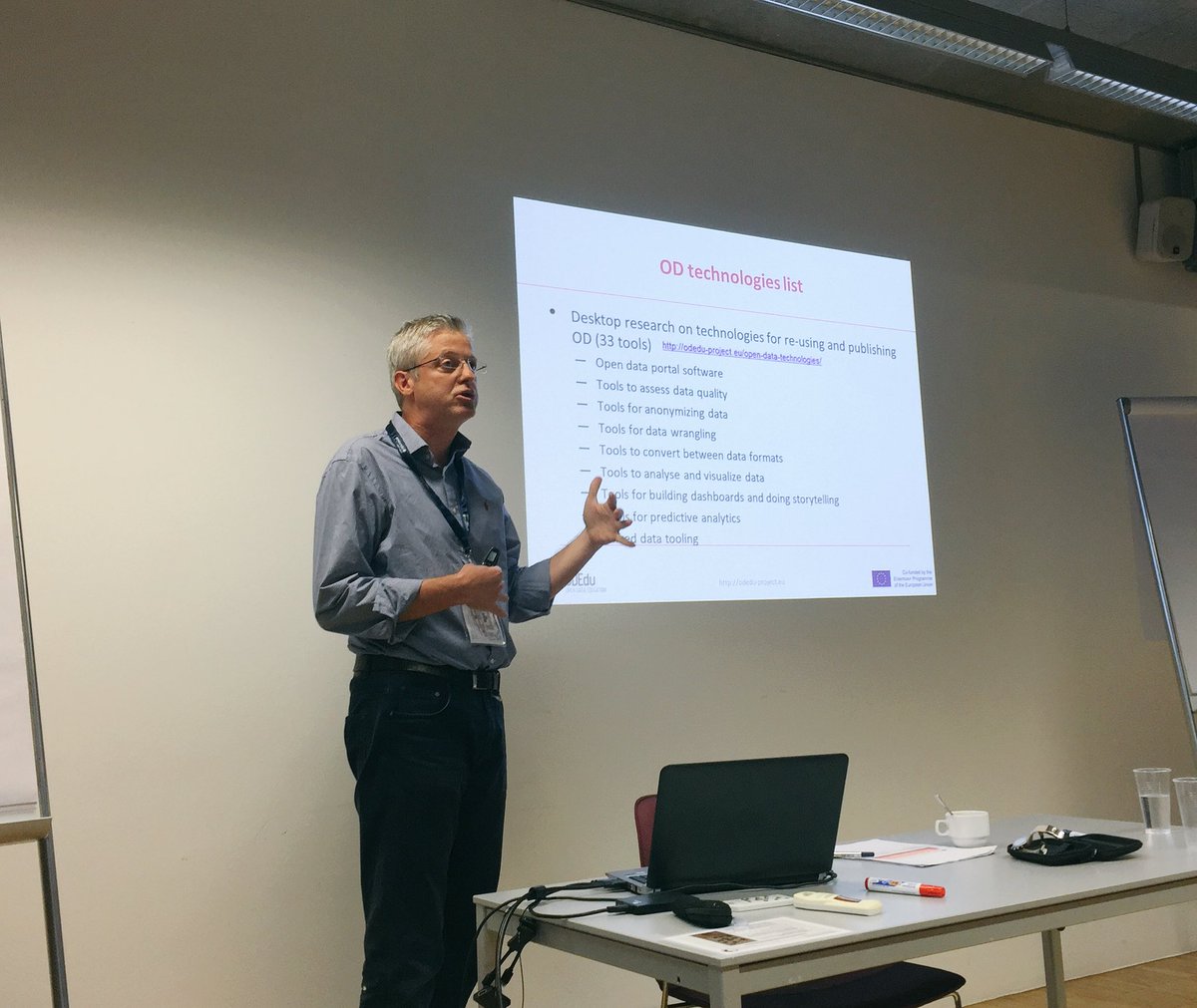 DrPanPan's tweet photo. Themis Tambouris summarises findings on #opendata education - work done as part of the @odedu_project that also involves the UK-based Open Data Institute @ODIHQ #cegov18 https://t.co/pUu6zK0NOP