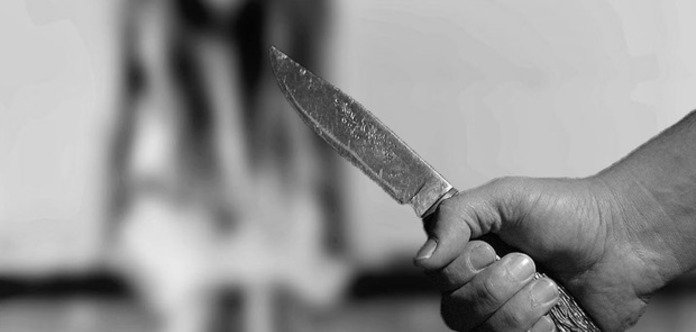Опытный мужик набросился на заводящую Опытный мужик набросился на заводящую