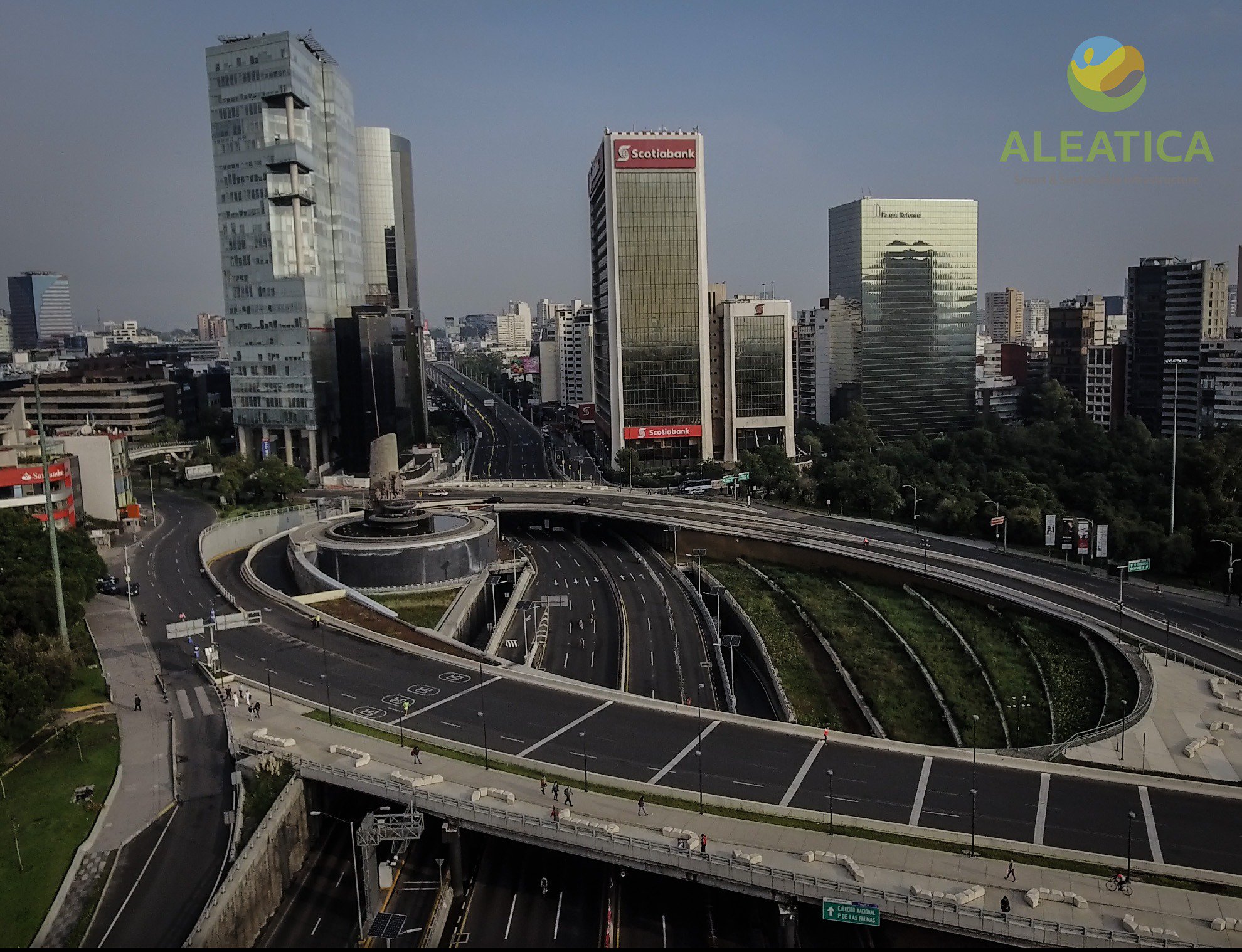 Entrada Para O Subsolo Com Cartaz De Peão. Cantos Rodoviários Na Cidade.  Infraestrutura Urbana. Imagem de Stock - Imagem de sentido, transporte:  202885975