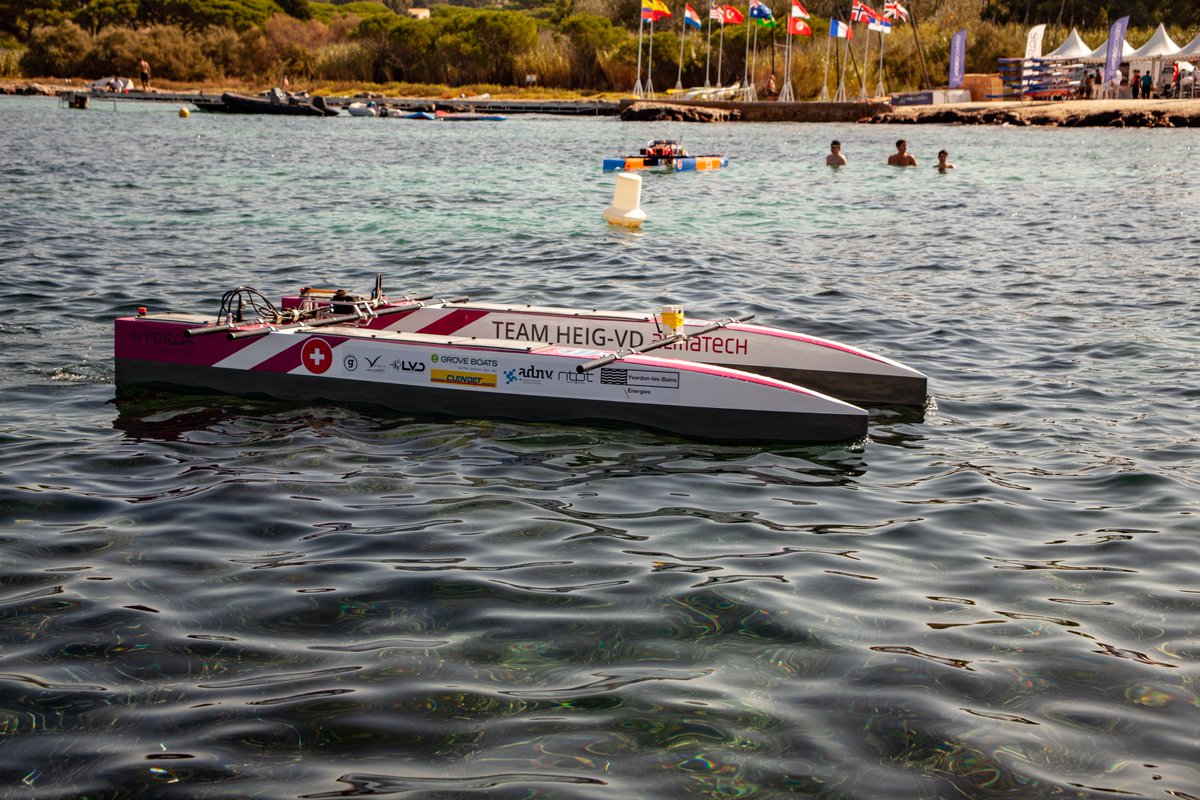 TeamHEIG_HYDRO's tweet photo. Voici quelques photos de cette deuxième journée de qualifications !
Demain dernier jour de qualification avant les phases finales dans le port de St-Tropez !
#Hydrocontest #Hydrocontest2018 #Hydros
Team HEIG-VD HYDROcontest - ALMATECH https://t.co/p0RFI4TCsP