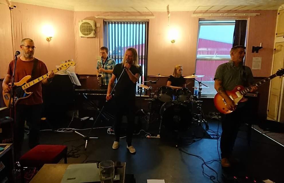LighttheFuse4's tweet photo. Putting in the hours... Rome wasn't built in a day 👀 💪 #music #livemusic #Hull #NewMusic https://t.co/6tOO8kK7uB