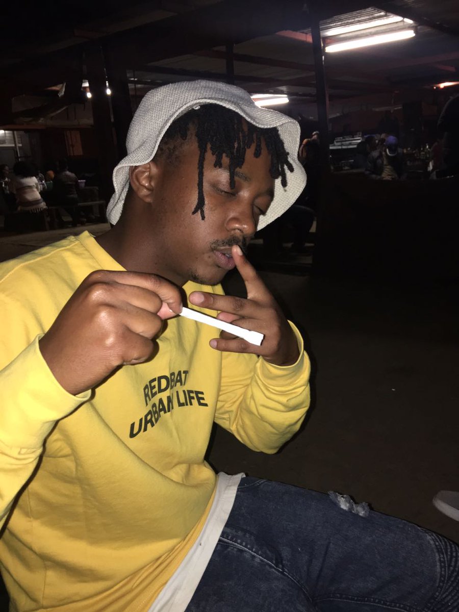 Snizzyville_SA's tweet photo. 🔥🔥 https://t.co/r0k8iqurij