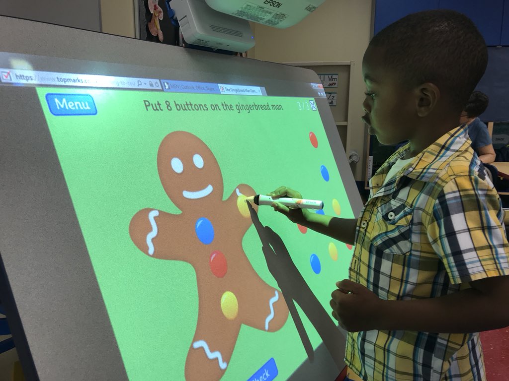MsAprilsPreK's tweet image. Practicing counting out a given amount while adding buttons to a gingerbread man. #TrinityLearns #mathisfun #interactiveeasel #academicfoundation
