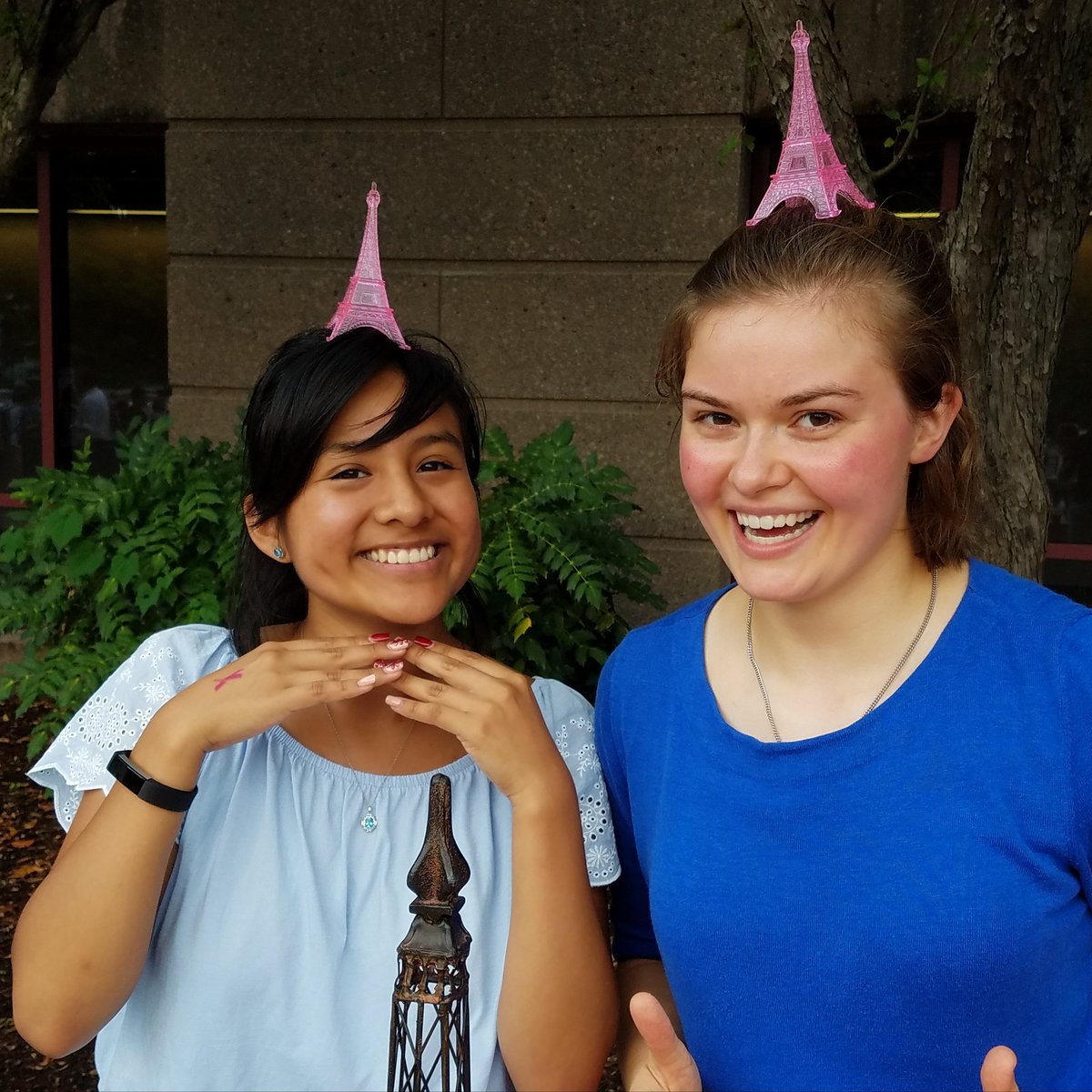 CUAFrench's tweet photo. Join the French and Francophone Club... and sign up for a semester full of fun cultural activities! We're waiting for you at #FallFestival18 #CUA #CatholicU @CUACulture @CUAMlanguages https://t.co/crGbsRDiQg