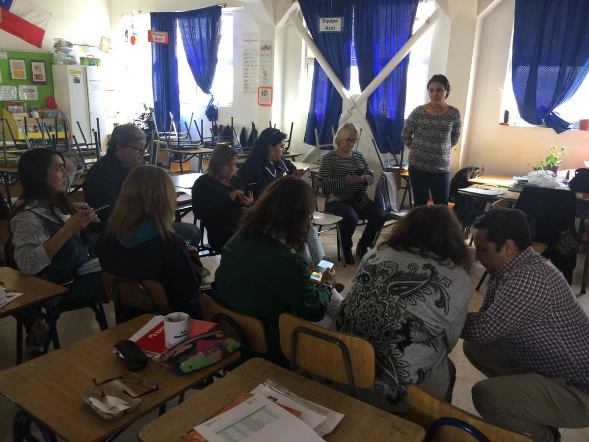 ApptitudCL's tweet photo. Taller de implementación GUD en la Escuela Fernando Alessandri Rodríguez✌️ #ProfesFelicesColegiosFelices #Profesor #GUD #Apptitud https://t.co/aySjbDvKhb