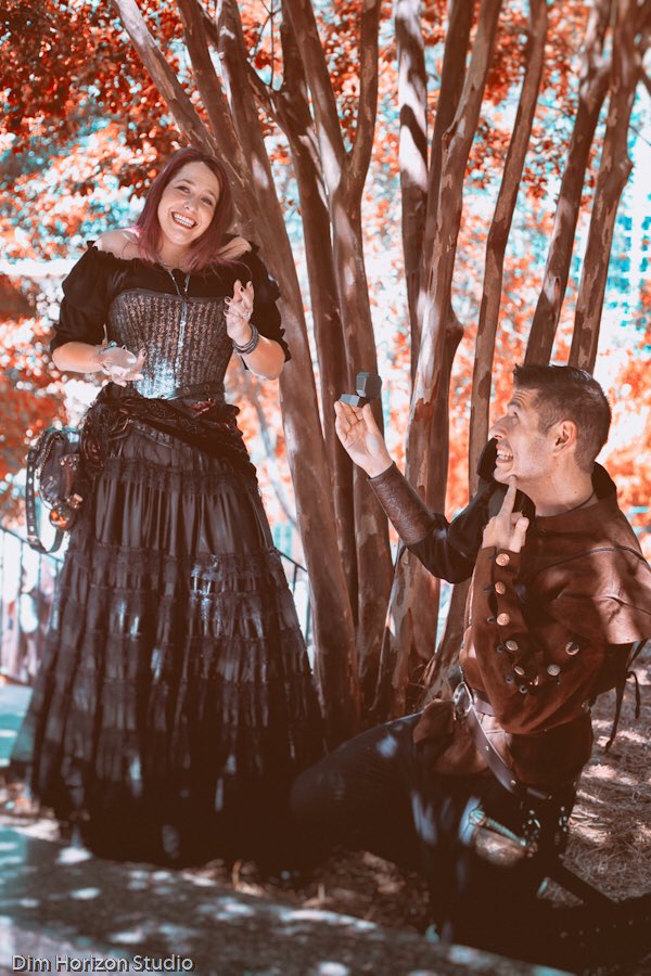 x_fenderx's tweet photo. Surprise Cosplay and Engagement Photoshoot! Thank you to @DimHorizon for capturing this moment for us.
#shesaidyes #cosplay #DragonCon #DragonCon2018 #dimhorizonstudio https://t.co/yxZbYOxR6x