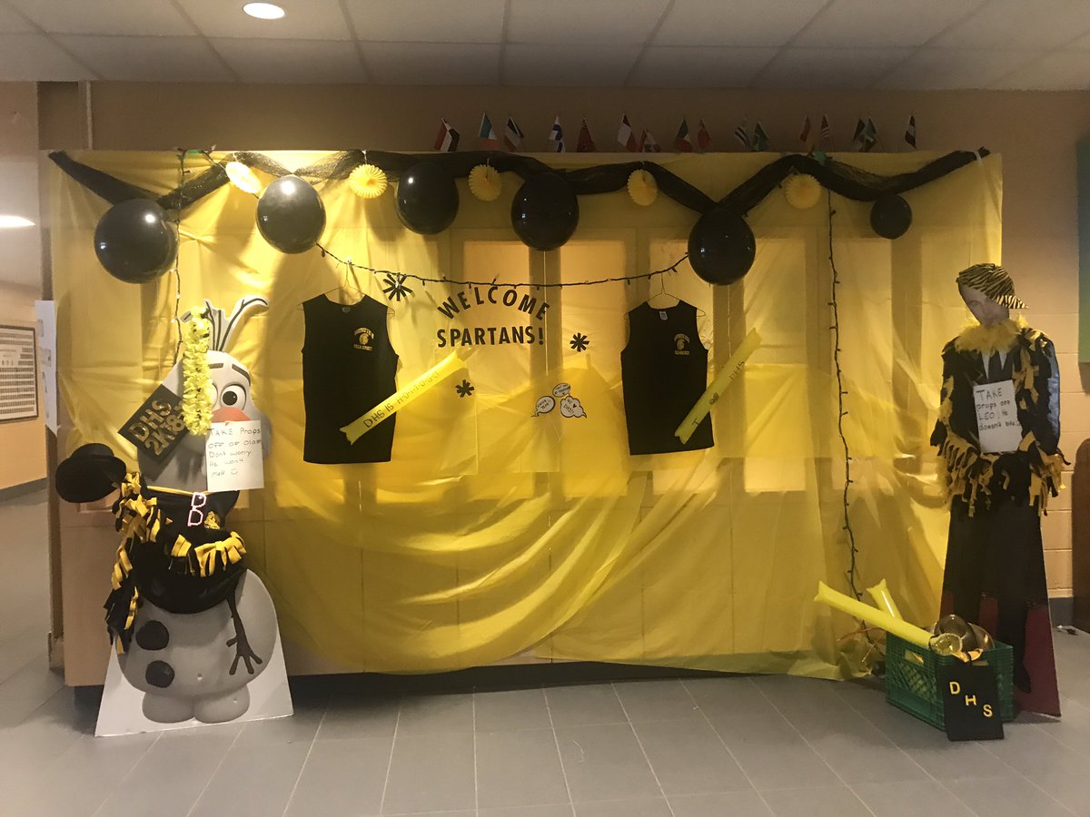 DHSsports1718's tweet photo. Dhs is more ready than ever!! See you bright and early tomorrow morning..bell time has changed first bell at 8:20! https://t.co/G7GCpgZuqw