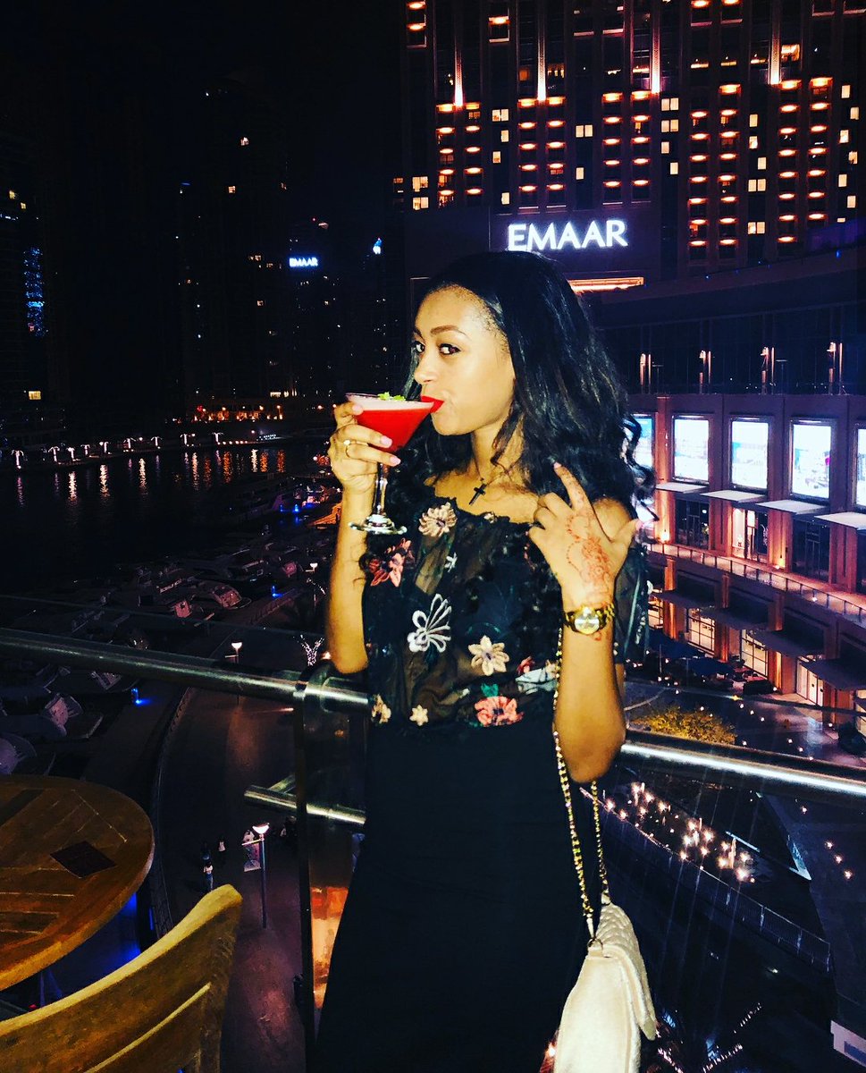 EthiopianVibes's tweet photo. #Respect_Love to the Girl @its_eskud For Supporting Us
#Ethiopian #Addis #USA #tigrai #habesha #Dj #Africa #Dubai #Ethiopian_music #happyeveryday #Dancehall #Reggae #HipHop #Soca #afrobeats #Reggaebeachfest #Catchroof #abudhabi
https://t.co/TLTMZAzVuU
https://t.co/NR7ajxvIn9 https://t.co/fR9M8GZEF8