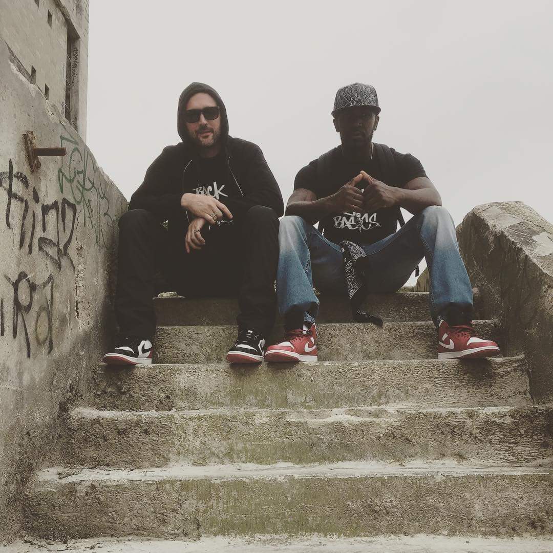 TonioReno95's tweet photo. With #kristoproduktion. L’homme qui a relancé le projet. Merci my Bro🙏🏾
BACK2BASICS.... #comingsoon #videoclips #NewProjectTogether #staytuned #boombap #rap #hiphop #oldschool #dter #music #brandnew #tonioreno #dterecordz #tobecontinued #rapfrançais https://t.co/sOMAYsszuK