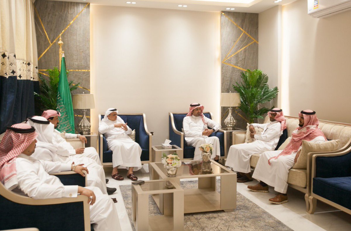 jnnov8's tweet photo. المشرف على مركز الابتكار وريادة الأعمال في جامعة جازان ومدير حاضنة ومسرعة الأعمال، اجتمعا ظهر اليوم مع رئيس وأعضاء مجلس إدارة غرفة جازان ، وذلك للتحضير لورشة عمل قادمة تبحث سبل التعاون بين الطرفين فيما يخدم رواد الأعمال والشركات الناشئة بما يتوافق ويحقق رؤية 2030. https://t.co/aMvPLd6fJO