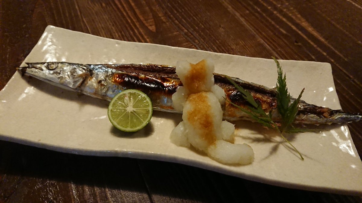 花子家 ダイニング居酒屋 Twitter પર 今年は秋刀魚が豊漁 お薦めです 猫にサンマ 秋刀魚 サンマ さんま 大根おろし 猫 ネコ ねこ 豊漁 秋 花子家