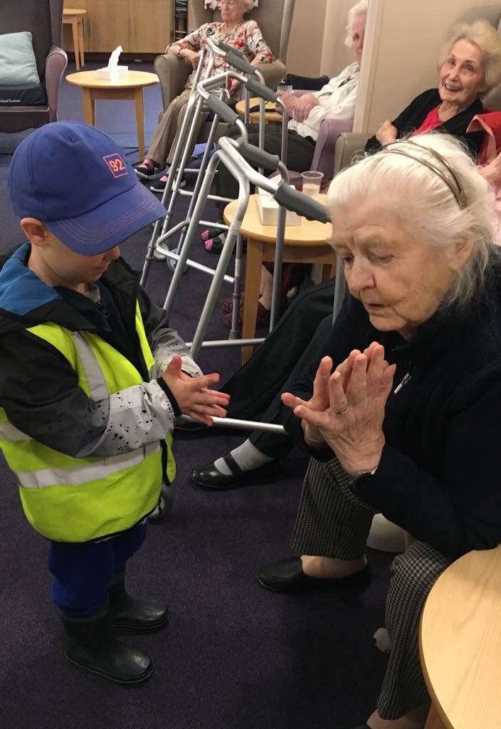 stjohnsnursery_'s tweet photo. Visiting some of our friends at Strathtay care home yesterday. #Nutured #Included JD @st_johnsacademy https://t.co/j83gSYEr3c