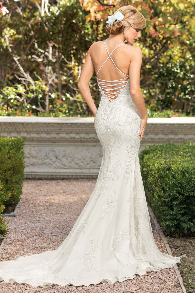 Looking for Casablanca Bridal trunk shows in your area? Click here to find one near you! casablancabridal.com/bridal-showcas…