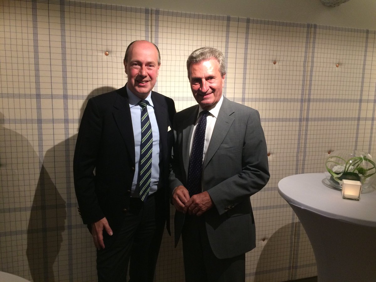 fochaiac's tweet photo. Am vergangenen Samstag fand ein spannender Austausch zwischen EU-Kommissar Günther Oettinger und Norddeutschen Unternehmern im Hamburger Restaurant VLET statt.
#Fochaiac
#TFCI
#Fochaix
#Foodchaininvestor https://t.co/bQyalk7nSj