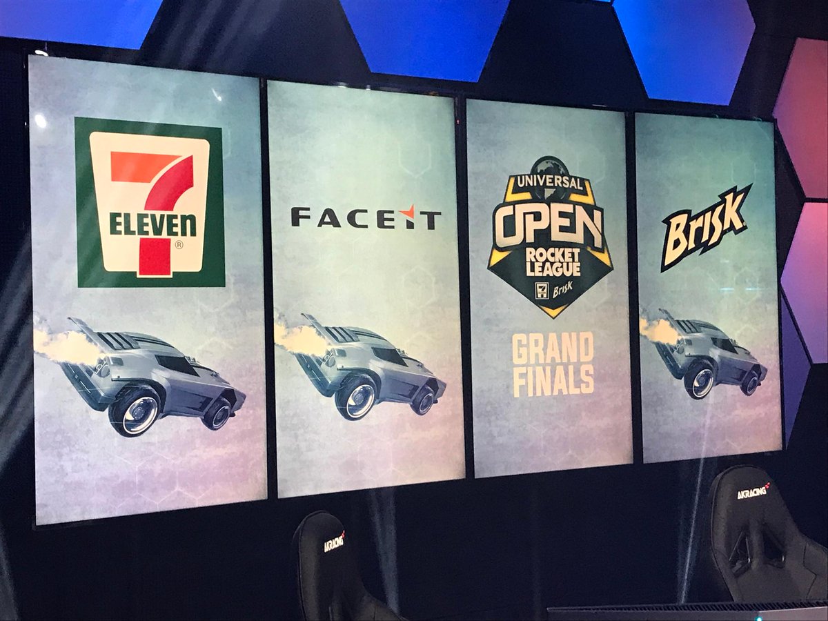 The Universal Open tweet media