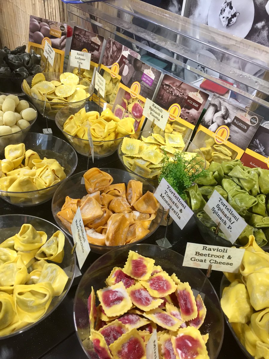 BEKMediaUK's tweet photo. Today BEK Media has been immersed in the world of artisan food suppliers with the brilliant Catering by Paulo! 🥩🥖🧀🍫#SFFF18 #artisan #Foodies @SpecialityFair https://t.co/AneLTYYj3n