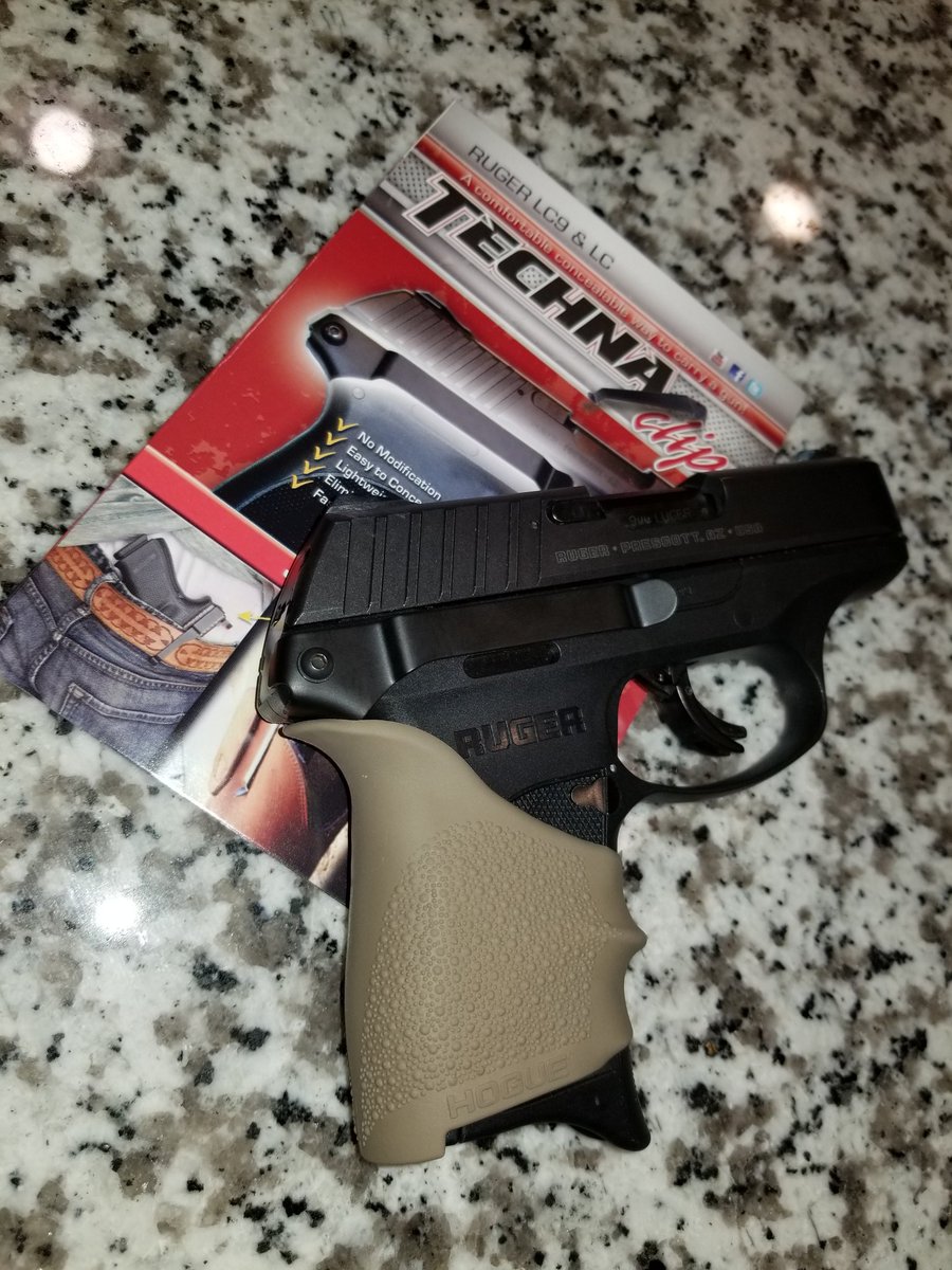 tweetmemichael's tweet photo. Last night I installed my Technaclip on my EC9s and ditched the green sight paint, & went front sight only this time. Today, I filed for my CCDW. Now we wait!
#2A #BeReady #thiswelldefend #CCDW #ruger #ec9s #rugerfirearms #technaclip #EDC #hoguegrips #sightpaint #gunmods https://t.co/gSRudX8dxu
