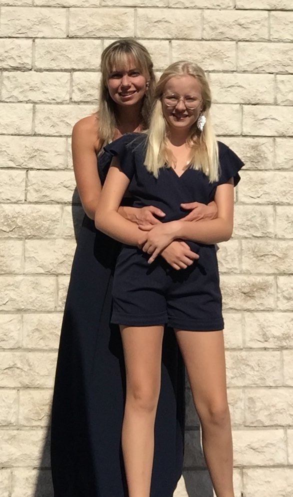 chgoovy's tweet photo. Ik geef het eerlijk toe! Ik mis de vakantie en tijd met Anyssa! #terugopinternaat #kiestvoorstudie https://t.co/2TaBUaFzhj