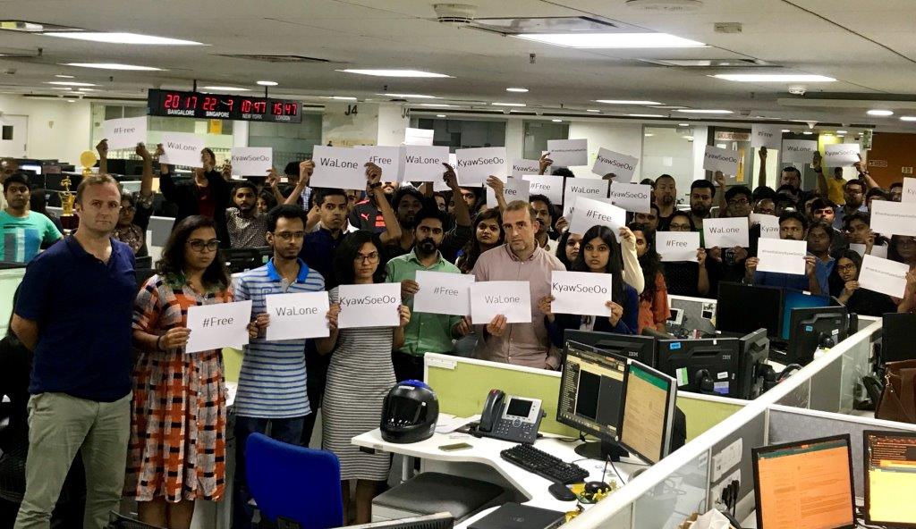 RuniB_'s tweet photo. Standing in solidarity against the brutal strangulation of press freedom!Wa Lone and Kyaw Soe Oo were investigating killing of villagers from Rohingya Muslim minority by security forces and civilians in Rakhine State when they were arrested in Dec #FreeWaLoneKyawSoeOo @ReutersPR https://t.co/WTlhdL4F0e