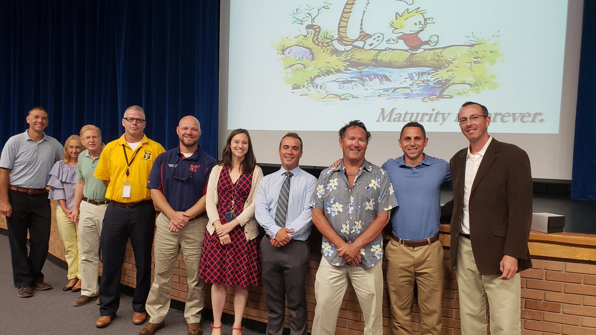 MUFSDSup's tweet photo. Congratulations to our #Teachers & #EDProfessionals of the year. Great group of leaders! #theRegional https://t.co/BoGwcxjDMV